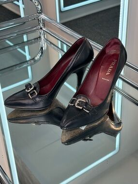 Prada Pumps